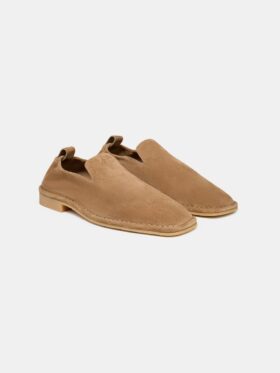 SLIP ON GUM LOAFER